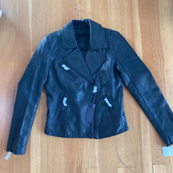 Blank NYC Vegan Leatherette Motorcycle Jacket In All Black Size XS NWT - Picture 8 of 12